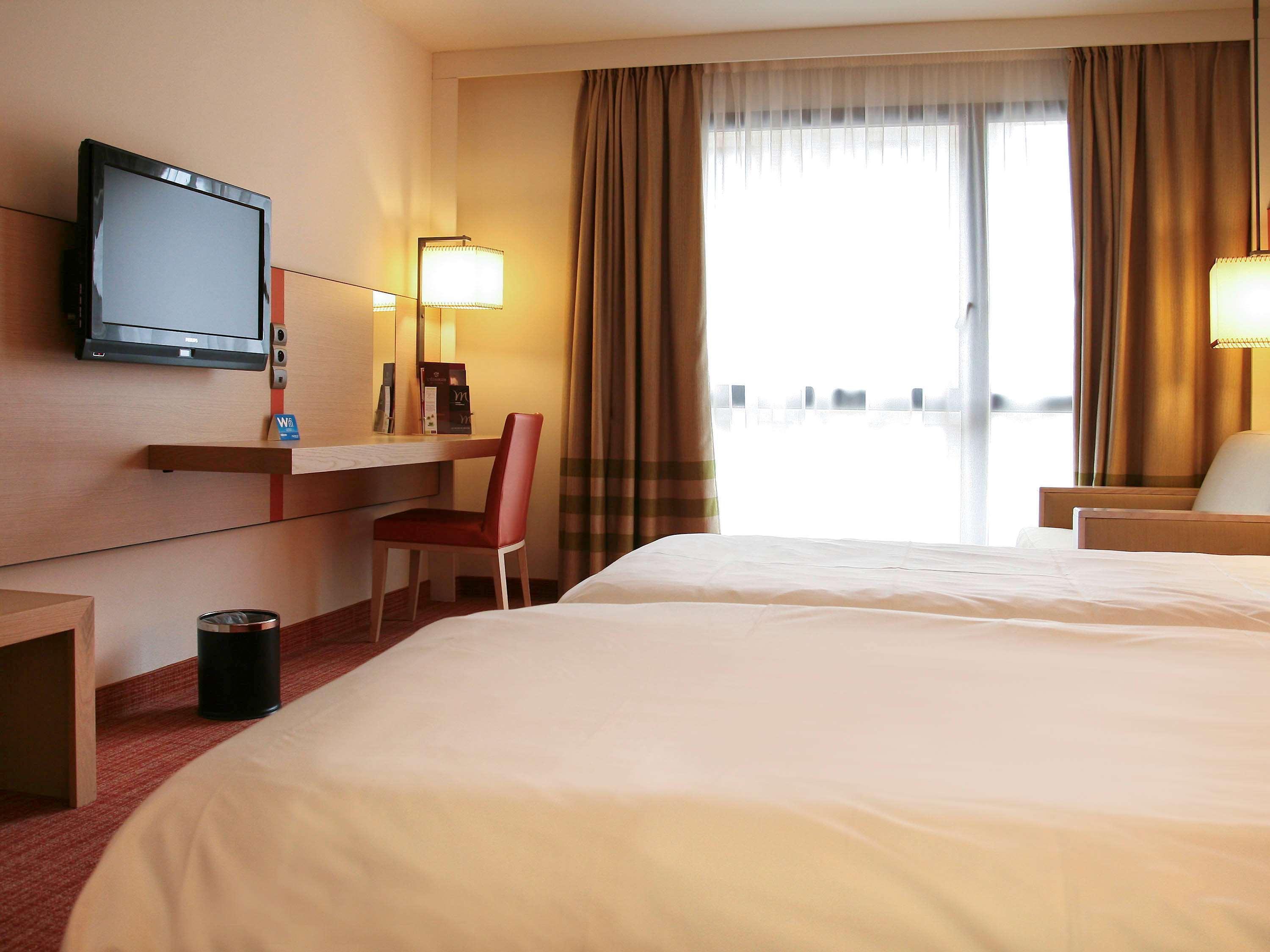 Mercure Cathedrale Hotel 4*